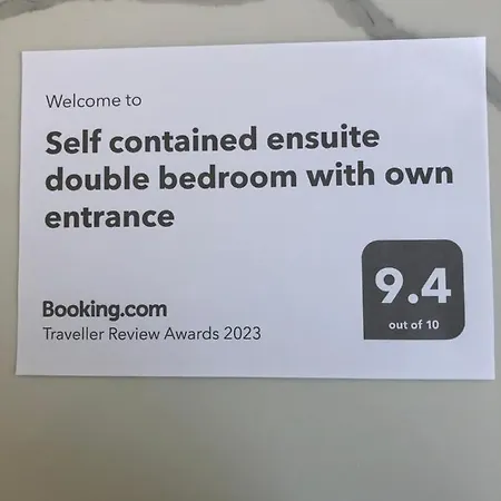Self Contained Ensuite Double Bedroom With Own Entrance Free Off Street Parking-2