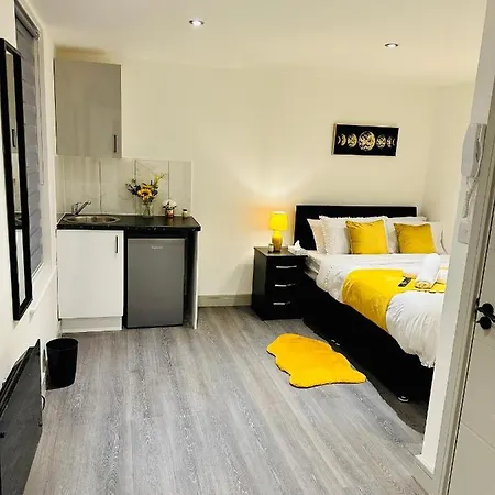 Comfy Guest House-2