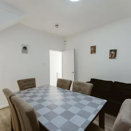 Plaistow Cosy Double Rooms - 8-3