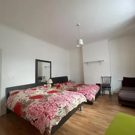 Rooms Near Tottenham Hotspur Stadium-2