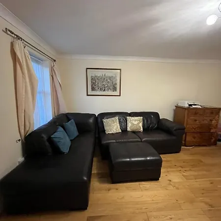 Beautiful Big Living Room With Sofa Bed-2