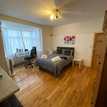 Lee House-3