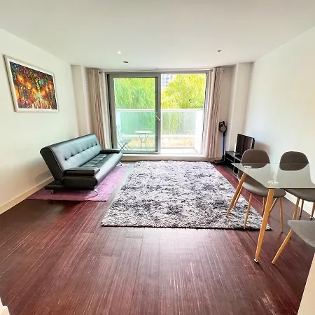 Great Waterside Entire Apartment In London Central Financial District-3