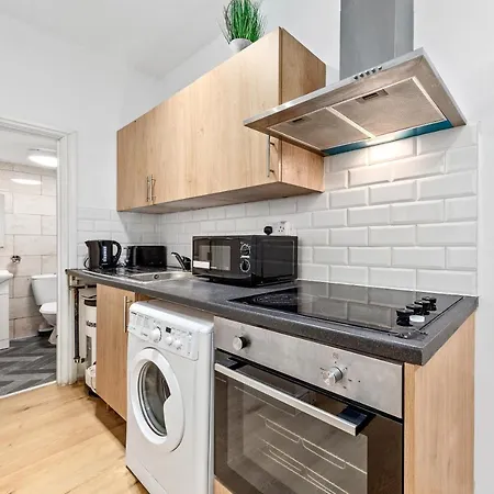Canary Wharf Apartments-2