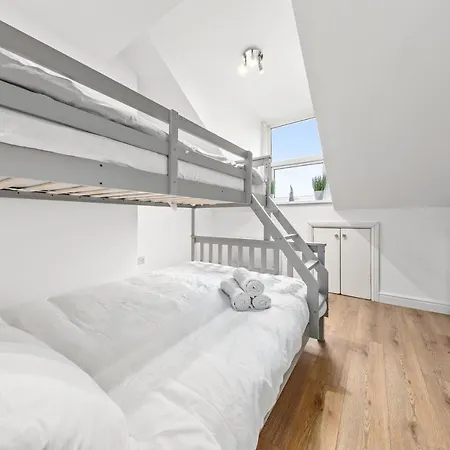 Canary Wharf Apartments-3