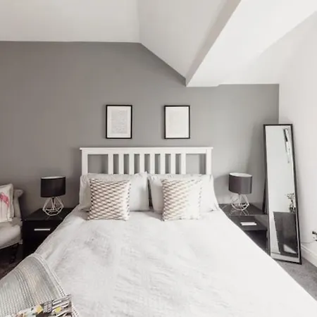 Hdl Soho Apartment-2