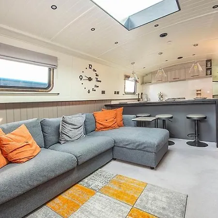 Luxury Boats And Moorings Paddington Branch-2