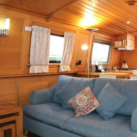 Luxury Boats And Moorings Ealing Road-2