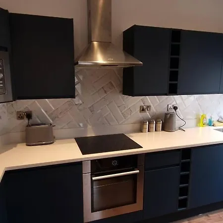 Exquisite Royal Woolwich Flat.-2