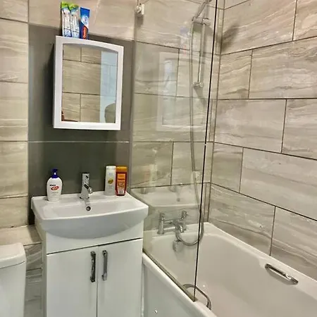 Ground Floor Flat In Bayswater Central London-3