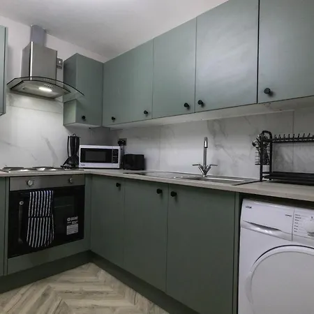Ensuite Room With Garden-2