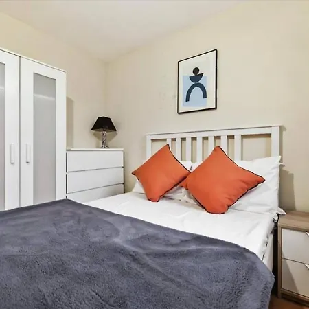Westbourne Park Hububb Stay-3