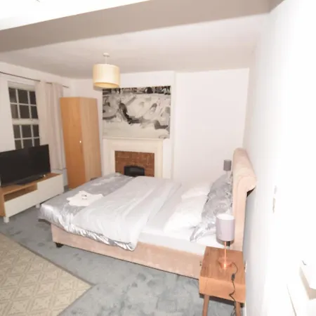 Lordship Studios-3