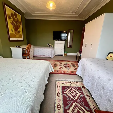 Saint Gabriel'S Road Guesthouse-3