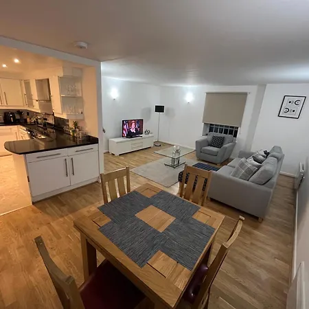 Your Holiday Home Royal Victoria Excel O2 Arena London-3