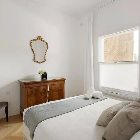 Superb Two Bedroom Flat In Little Venice-2