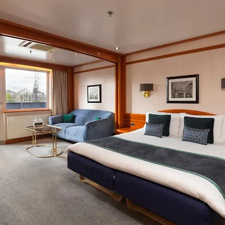 Sunborn London Yacht Hotel-3