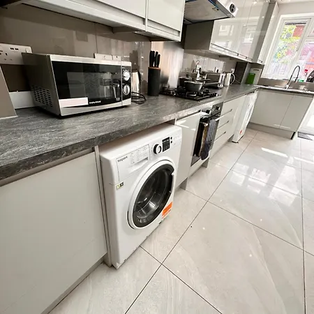 Double And Single Rooms In Bromley By Bow-2