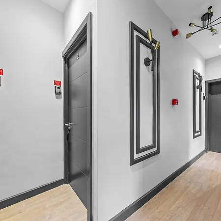 Sydenham Stays By Hayes Residency-2