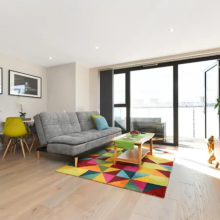 Esquire Apartments Ealing-2