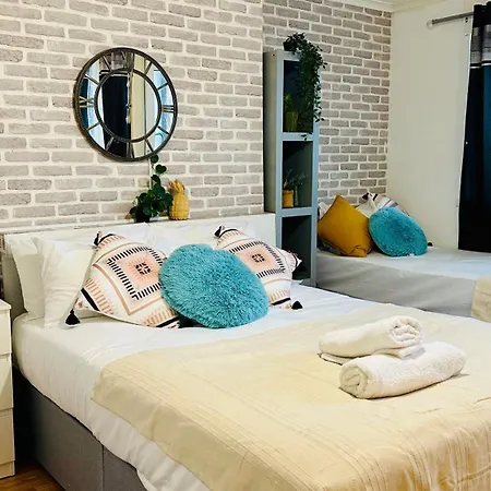 Whites Inn-2