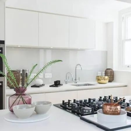 Large Three Bed Duplex Camden-3