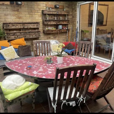 Cosy Room In Balham-2