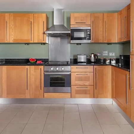 Marlin Apartments Commercial Road - Limehouse-3