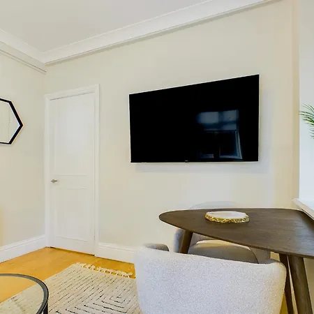 Be London - Covent Garden Residences-2