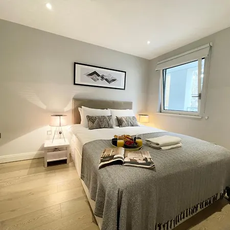 Luxury Apartments In Westminster-2