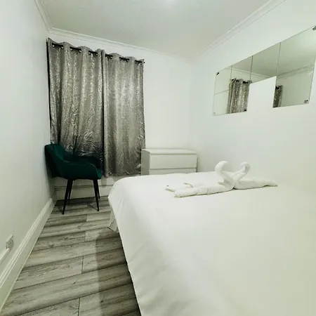 Tarbert Walk Rooms-3