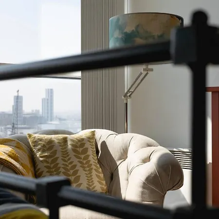 Serene Waterfront Rooms - Excel-3
