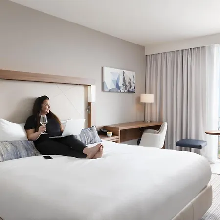 Courtyard By Marriott London City Airport-2