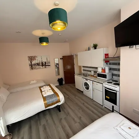 United Lodge Hotel-2