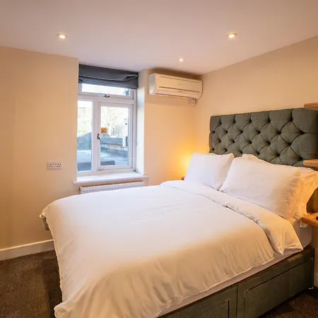 82A Dalston Lane Terrace-3