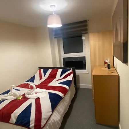 Nice Room In Chelsea-2