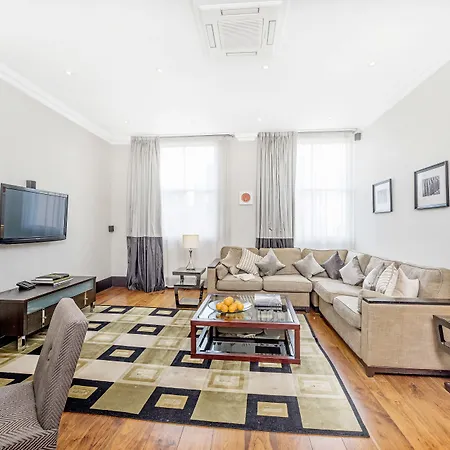 130 Queen's Gate Apartments-3
