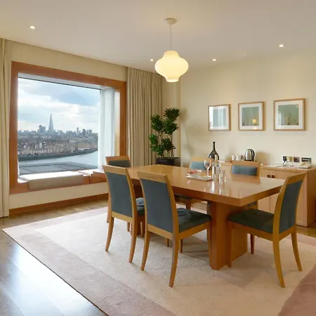 Canary Riverside Plaza Hotel-3