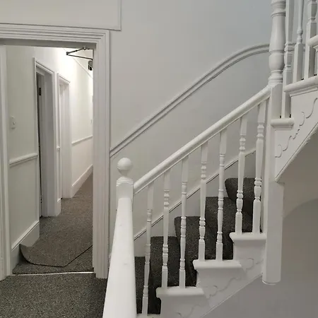Chiswick Court Hotel-3