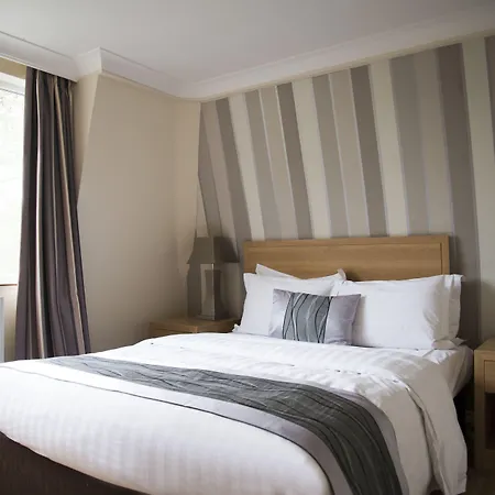 The New London Carlton Hotel-3