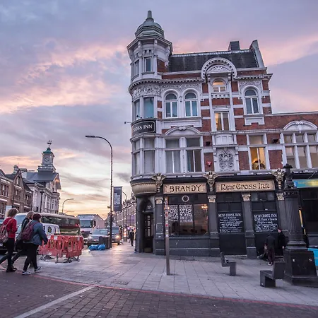 New Cross Inn Hostel-2