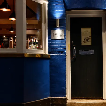 The Bridge Pub & Rooms-3