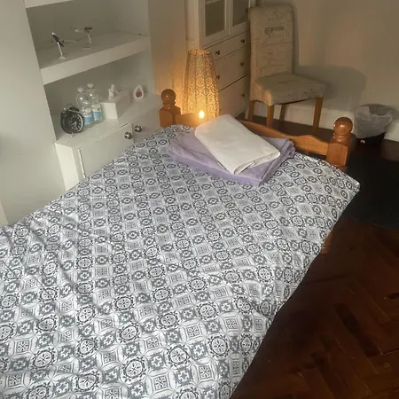Home From Home Cosy B&B-2