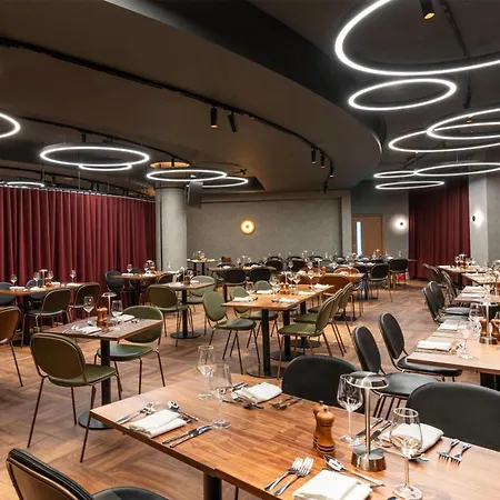 Radisson Red London Twickenham-3