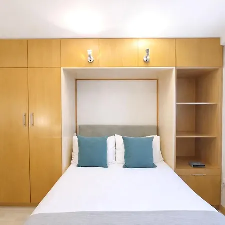 St Christopher'S Place Serviced Apartments By Globe Apartments-2