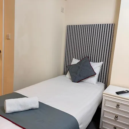 Kings Cross Hotel-2