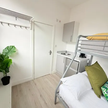 10 Minutes To Camdem Town Suites-3