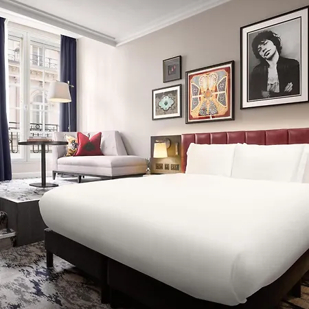 The Trafalgar St James London Curio Collection By Hilton-2