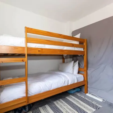 Charming Peaceful 2 Bedroom With Parking And Garden-2