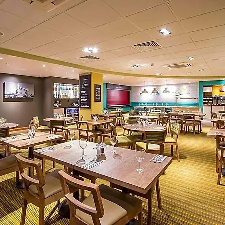 Premier Inn London City-2